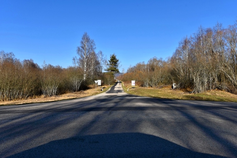 Jablonec, přístupová cesta k bývalé obci